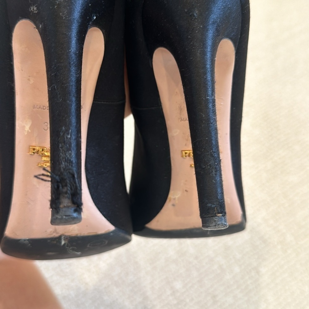Prada satin black heels. Size 39 1/2 - Picture 2 of 11